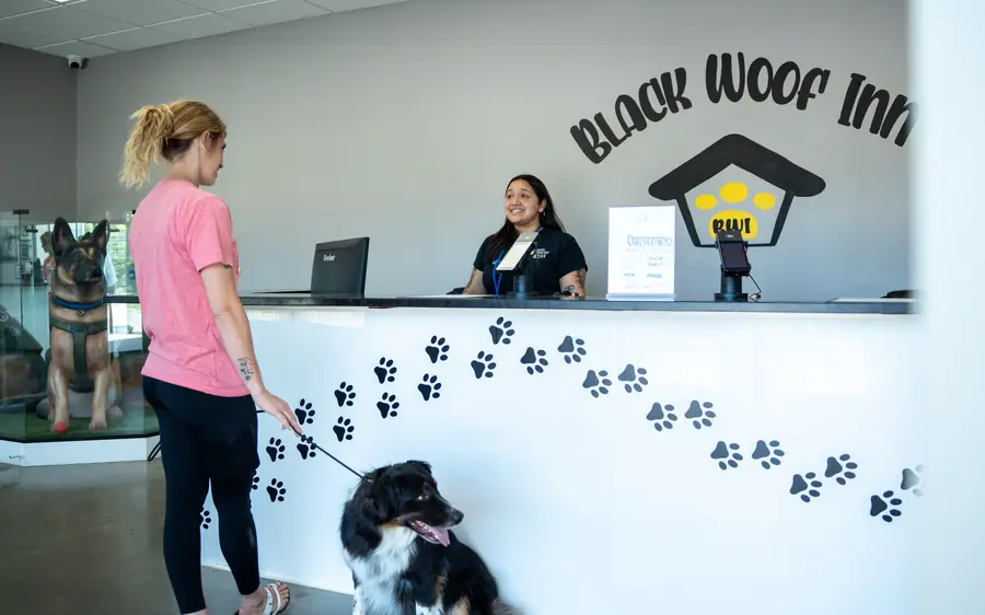Grooming at Black Woof Inn